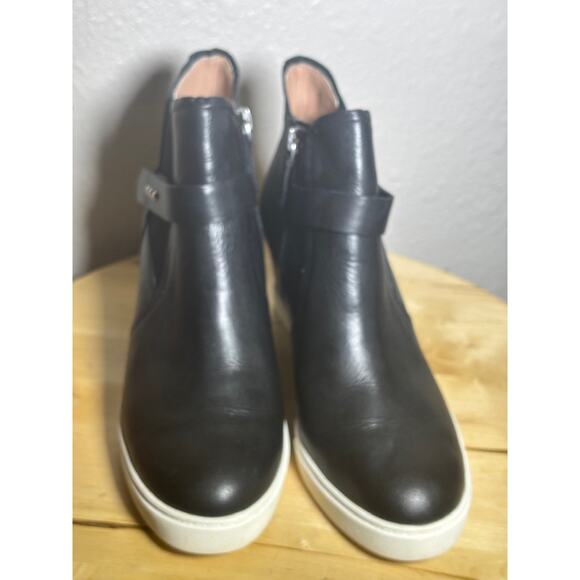 Linea Paola Freshton Women's Wedge Heel Side Zip Sneaker Boot size 8.5 - Picture 5 of 9